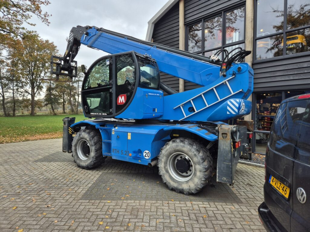 MAGNI RTH 5.21 - Telescopic handler: picture 3 MAGNI RTH 5.21 - Telescopic handler: picture 3