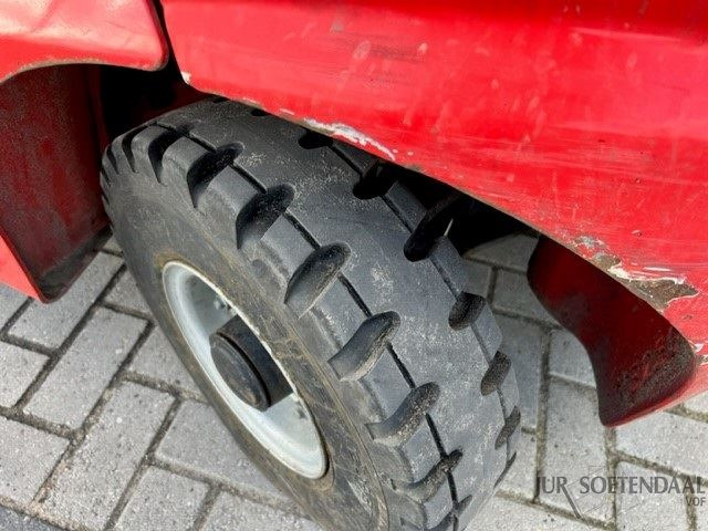 MANITOU MI25D - Diesel forklift: picture 5 MANITOU MI25D - Diesel forklift: picture 5