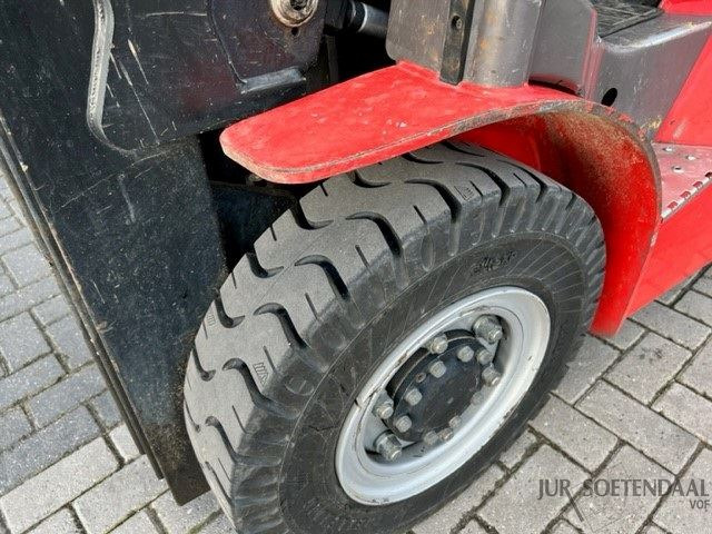 MANITOU MI25D - Diesel forklift: picture 4 MANITOU MI25D - Diesel forklift: picture 4