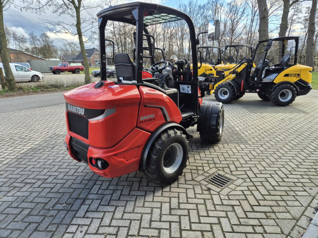 MANITOU MLA 3-25H miniloader - Compact loader: picture 5 MANITOU MLA 3-25H miniloader - Compact loader: picture 5