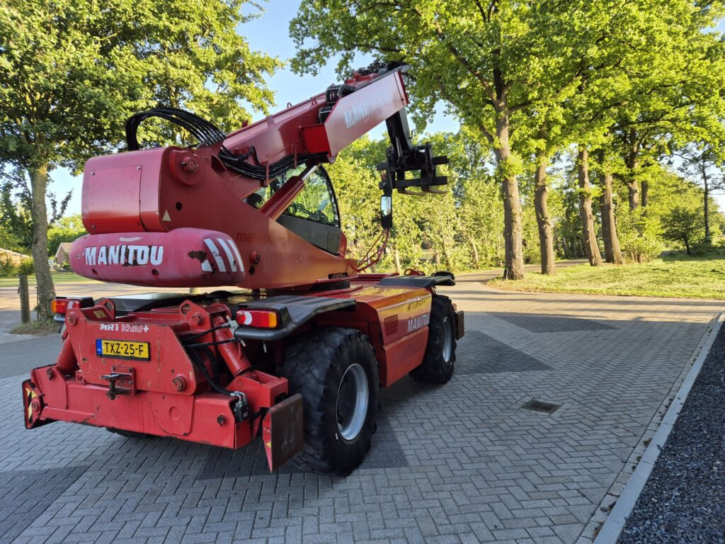 MANITOU MRT 1850+ privilege - Telescopic handler: picture 5 MANITOU MRT 1850+ privilege - Telescopic handler: picture 5