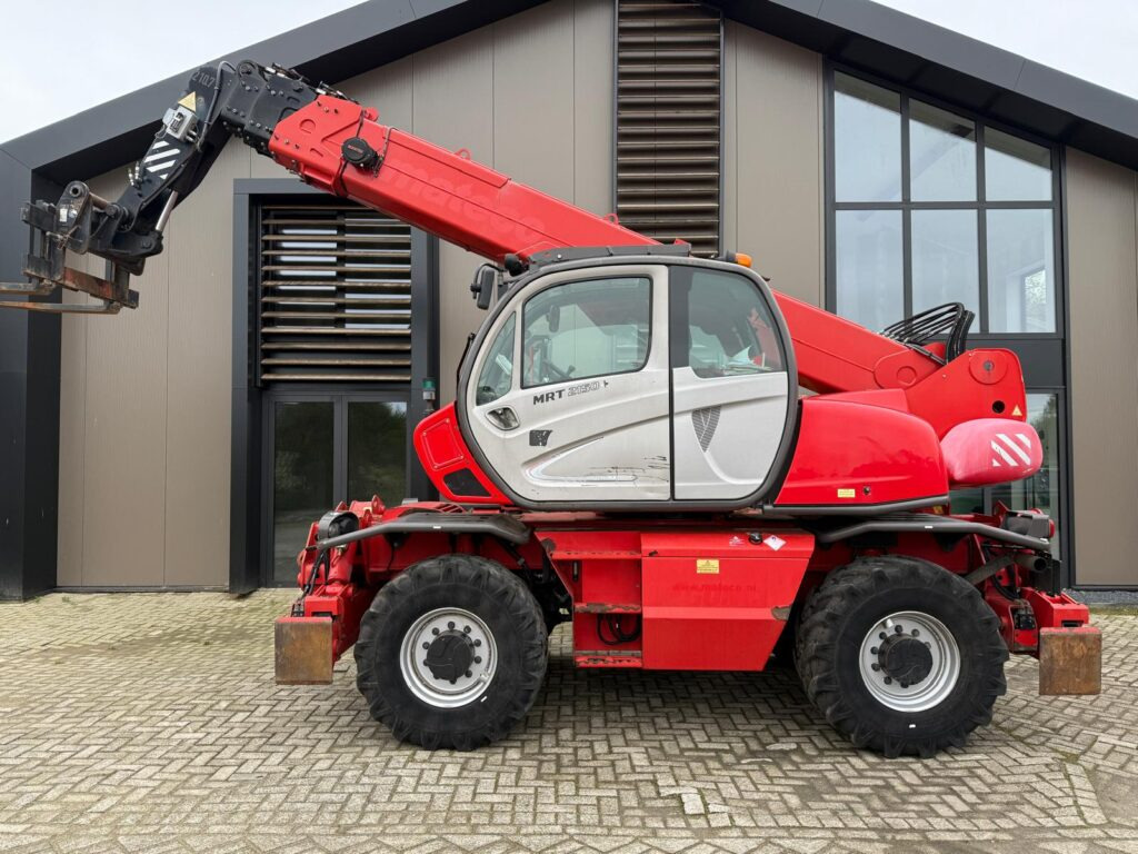 MANITOU MRT 2150+ privilege - Telescopic handler: picture 3 MANITOU MRT 2150+ privilege - Telescopic handler: picture 3