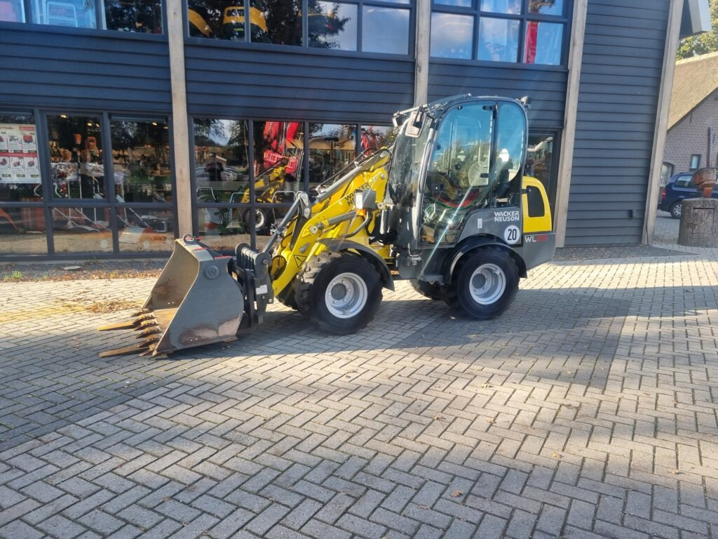 WACKER WL 25 (956 h) - Wheel loader: picture 2 WACKER WL 25 (956 h) - Wheel loader: picture 2