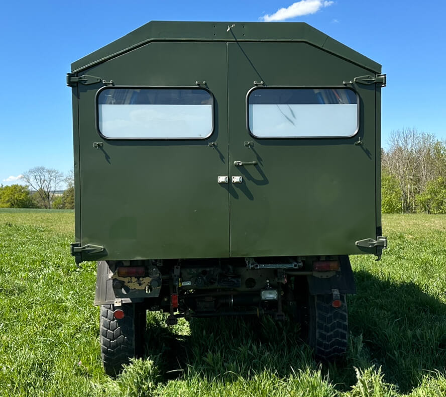 Unimog 1300L - U1300L 435 44760 Mercedes Benz 435 - Municipal/ Special vehicle: picture 4 Unimog 1300L - U1300L 435 44760 Mercedes Benz 435 - Municipal/ Special vehicle: picture 4