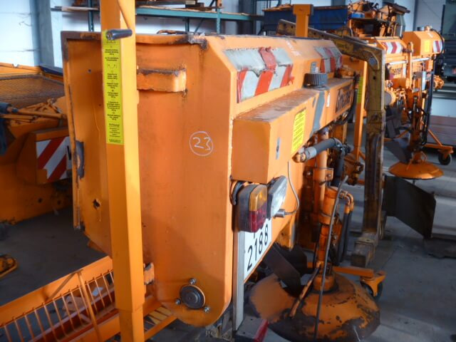 Unimog Salzstreuer Gmeiner 90WA - Sand/ Salt spreader: picture 2 Unimog Salzstreuer Gmeiner 90WA - Sand/ Salt spreader: picture 2