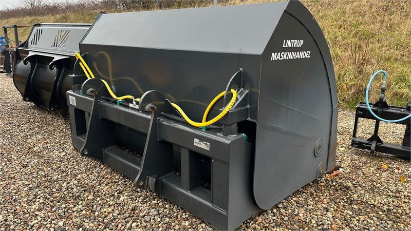 Volvo 5m3 Rauakoda Højtip skovl Rauakoda 5m3 højtip skov - Agricultural machinery: picture 1 Volvo 5m3 Rauakoda Højtip skovl Rauakoda 5m3 højtip skov - Agricultural machinery: picture 1