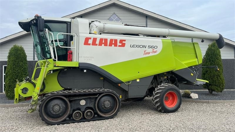 Claas LEXION 560 Med ny bælter og 4wd - Combine harvester: picture 1 Claas LEXION 560 Med ny bælter og 4wd - Combine harvester: picture 1