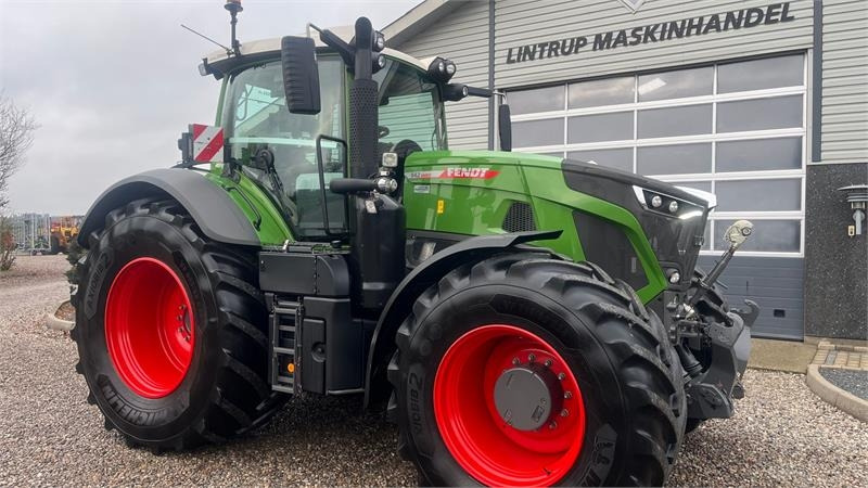 Farm tractor Fendt 942 Vario Gen7 Profi+ Setting2 Med frontlift: picture 18 Farm tractor Fendt 942 Vario Gen7 Profi+ Setting2 Med frontlift: picture 18