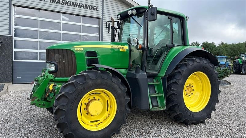John Deere 6930 AutoPower med frontlift og front PTO  - Farm tractor: picture 2 John Deere 6930 AutoPower med frontlift og front PTO  - Farm tractor: picture 2