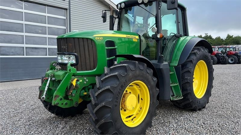 John Deere 6930 AutoPower med frontlift og front PTO  - Farm tractor: picture 3 John Deere 6930 AutoPower med frontlift og front PTO  - Farm tractor: picture 3