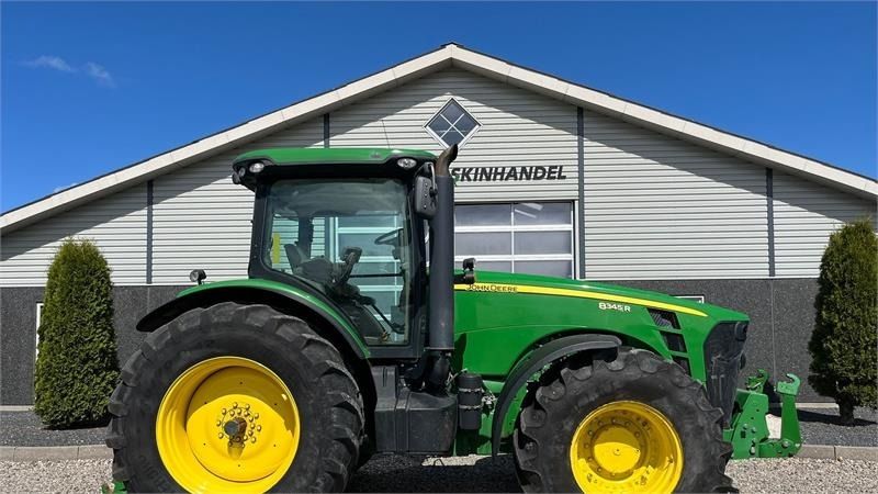 John Deere 8345R Med frontlift - Farm tractor: picture 3 John Deere 8345R Med frontlift - Farm tractor: picture 3
