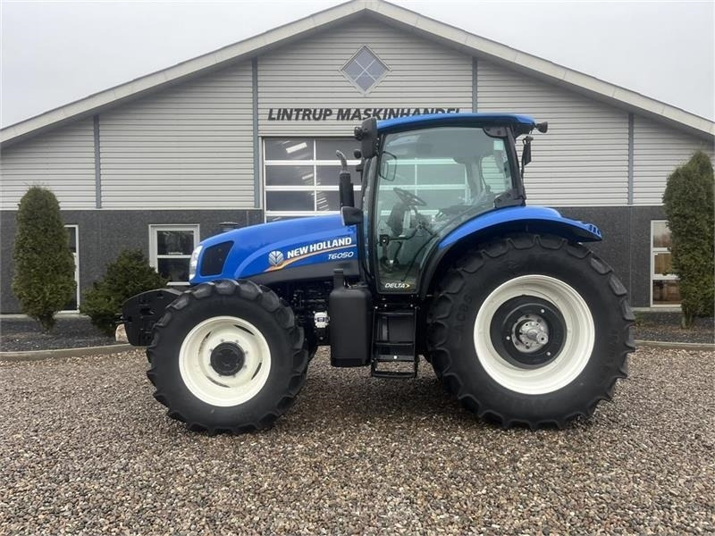 New Holland T6050 Delta - EXPORT - Farm tractor: picture 1 New Holland T6050 Delta - EXPORT - Farm tractor: picture 1