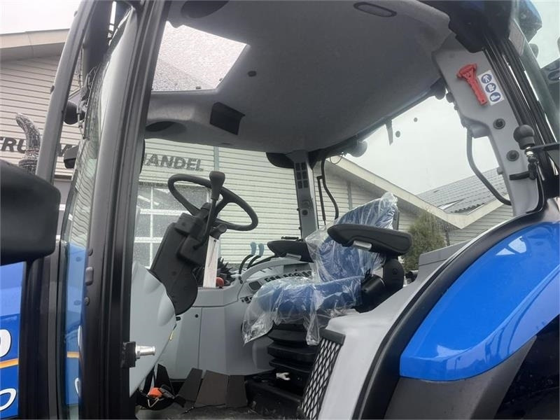 New Holland T6050 Delta - EXPORT - Farm tractor: picture 5 New Holland T6050 Delta - EXPORT - Farm tractor: picture 5