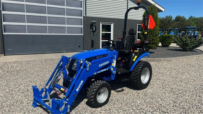 Solis H26 HST Med Frontlæsser og GardenPro dæk - Municipal tractor: picture 2 Solis H26 HST Med Frontlæsser og GardenPro dæk - Municipal tractor: picture 2