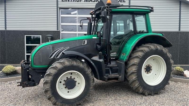 Valtra T202 Direct med skovinddækning og frontlift - Farm tractor: picture 1 Valtra T202 Direct med skovinddækning og frontlift - Farm tractor: picture 1