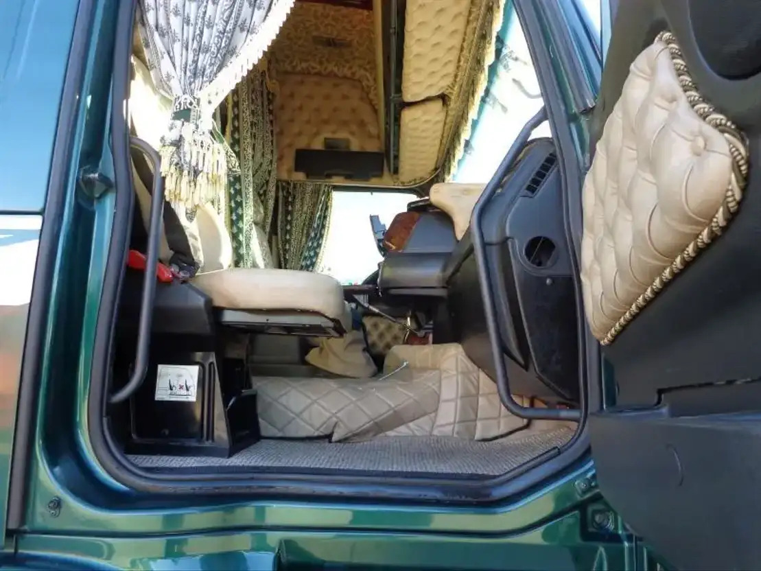 Tractor unit Volvo FH 12.420 Volvo FH12.420 4X2: picture 9 Tractor unit Volvo FH 12.420 Volvo FH12.420 4X2: picture 9