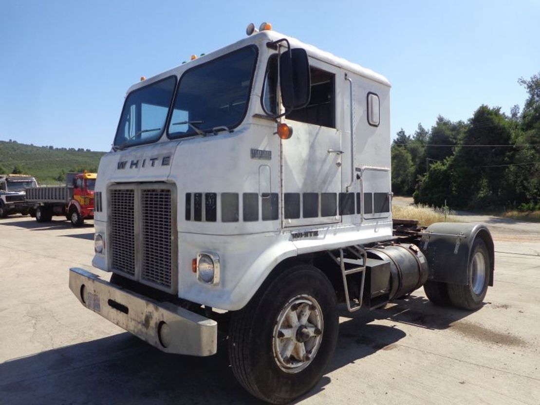 White WHITE (4X2) TYPE : RC 42B 06 - Tractor unit: picture 1 White WHITE (4X2) TYPE : RC 42B 06 - Tractor unit: picture 1