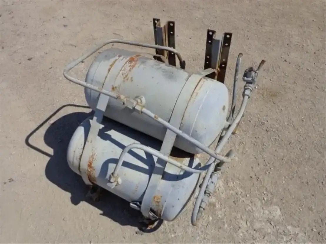 Volvo Airtanks From Volvo F88-F89 - Brake parts for Truck: picture 2 Volvo Airtanks From Volvo F88-F89 - Brake parts for Truck: picture 2
