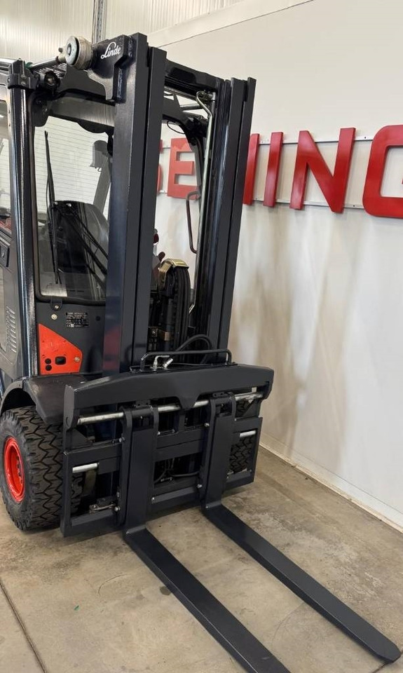 Linde 10768 H20T-02/600 - LPG forklift: picture 4 Linde 10768 H20T-02/600 - LPG forklift: picture 4