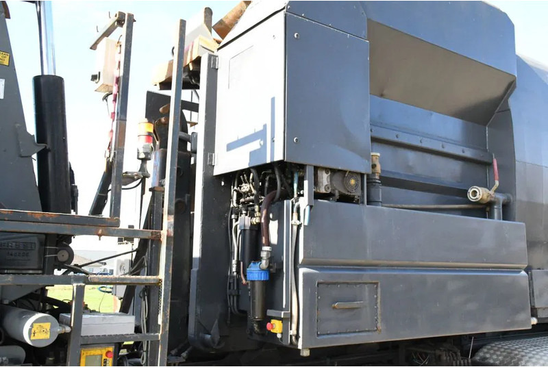 Hook lift truck, Crane truck DAF CF75/310 FAN !!KRAAN/HAAK!!PERSCONTAINER!!HIGH PRESURRE CLEANING!!HOGEDRUK REINIGING!!HOCH DRUCK WASHEN SYSTEM!!REINIGING!GEJO B: picture 12