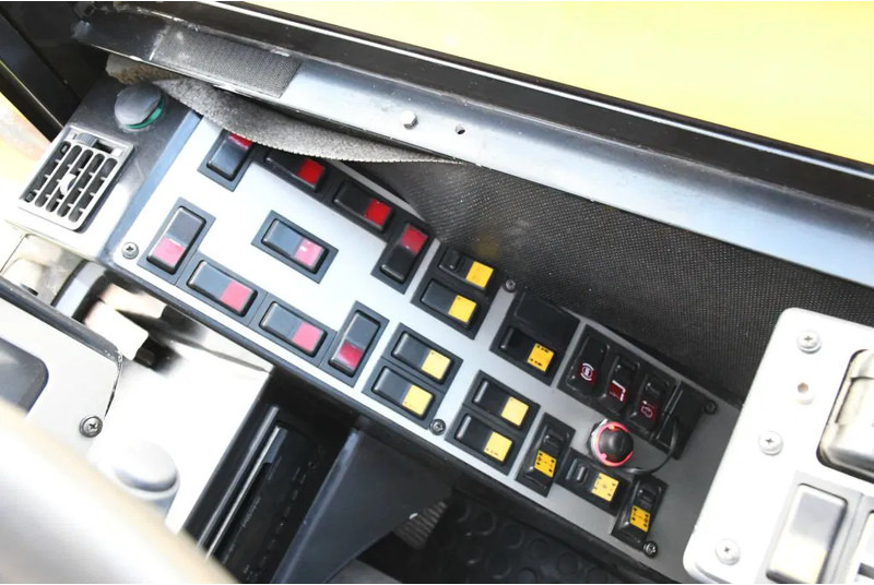 Mobile crane Demag AC60 CITY CLASS! Double cab!!8X8!!: picture 8