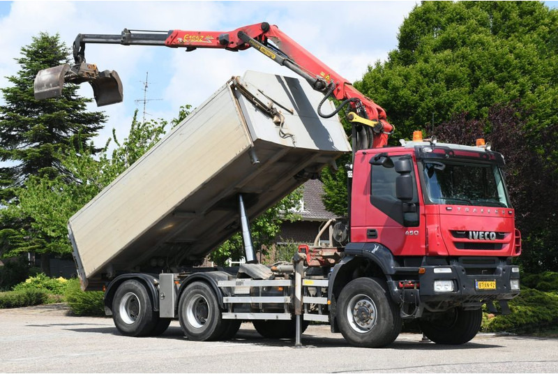 Iveco TRAKKER 450ps !!Z-KRAAN!!RADIO REMOTE!!3 SIDED TIPPER!!EURO5!! 10MM CHASSIS LIBIA!! - Tipper, Crane truck: picture 4 Iveco TRAKKER 450ps !!Z-KRAAN!!RADIO REMOTE!!3 SIDED TIPPER!!EURO5!! 10MM CHASSIS LIBIA!! - Tipper, Crane truck: picture 4