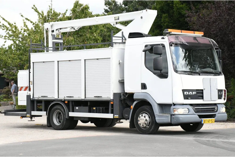 DAF LF 45.160 ARBEITSBUHNE/SKYWORKER/HOOGWERKER!!EURO4!! CUSTERS!! - Truck: picture 4 DAF LF 45.160 ARBEITSBUHNE/SKYWORKER/HOOGWERKER!!EURO4!! CUSTERS!! - Truck: picture 4