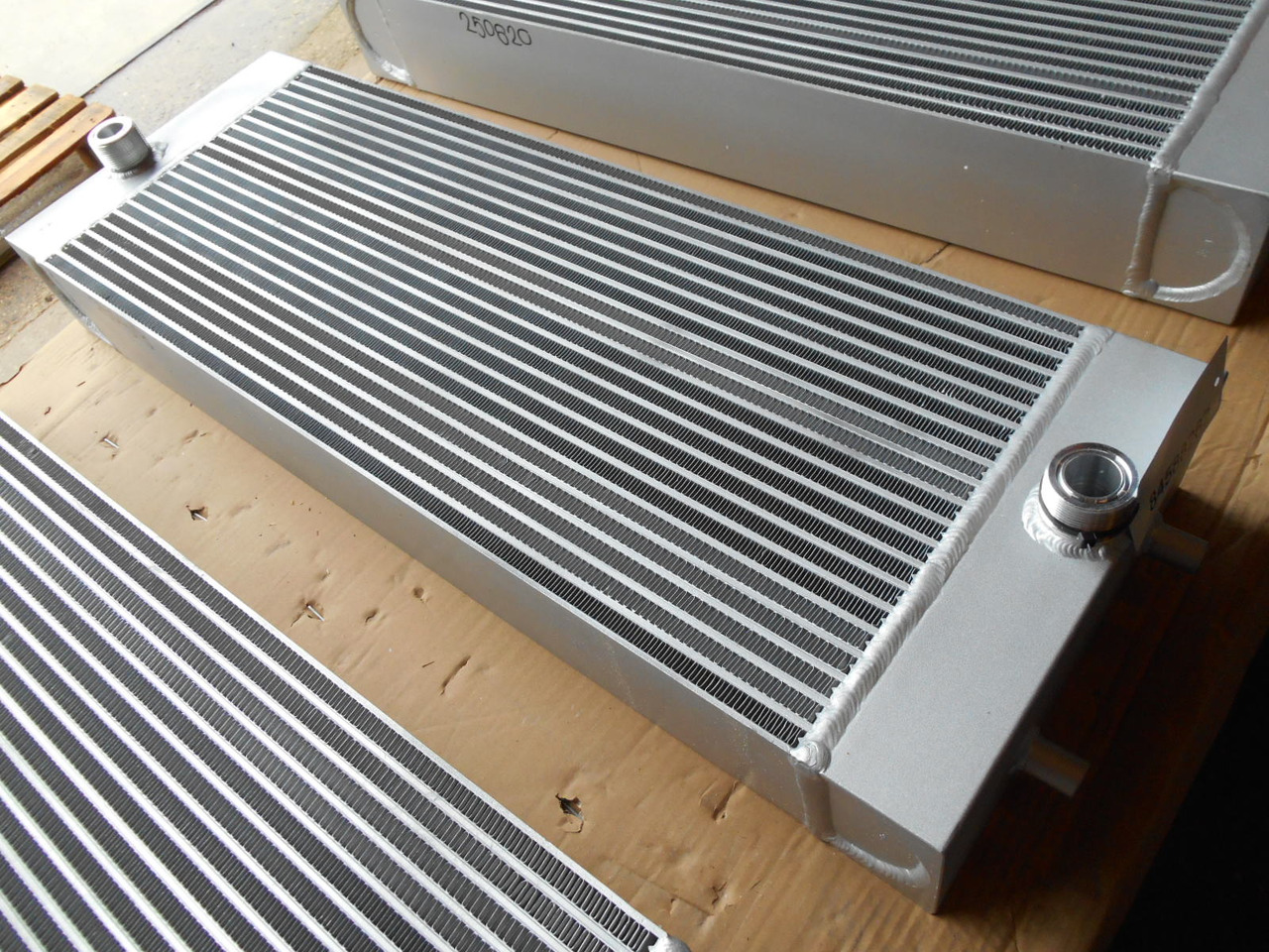 Case 84588262 - 84481437 - Oil cooler for Construction machinery: picture 1 Case 84588262 - 84481437 - Oil cooler for Construction machinery: picture 1