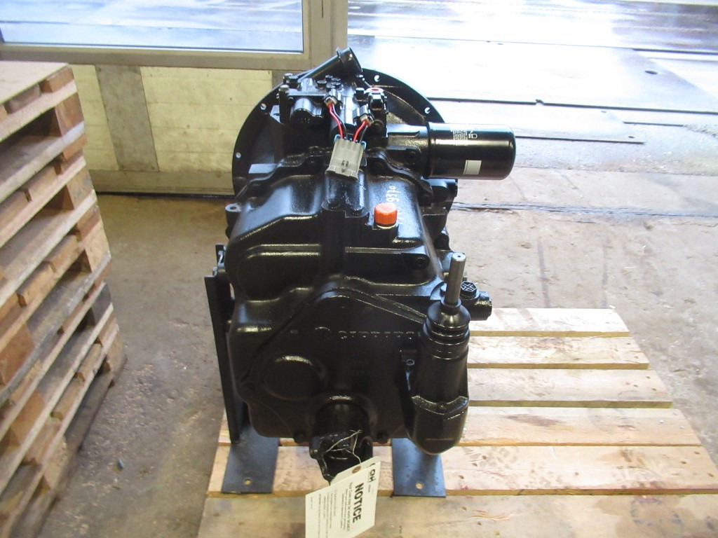 Gearbox for Construction machinery Case 87396486R - 130786A2R: picture 7