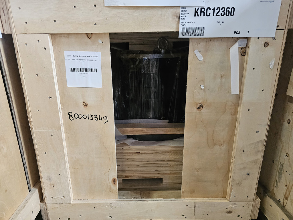 Case KRC12360 - KRC10650 - Swing motor for Construction machinery: picture 2 Case KRC12360 - KRC10650 - Swing motor for Construction machinery: picture 2