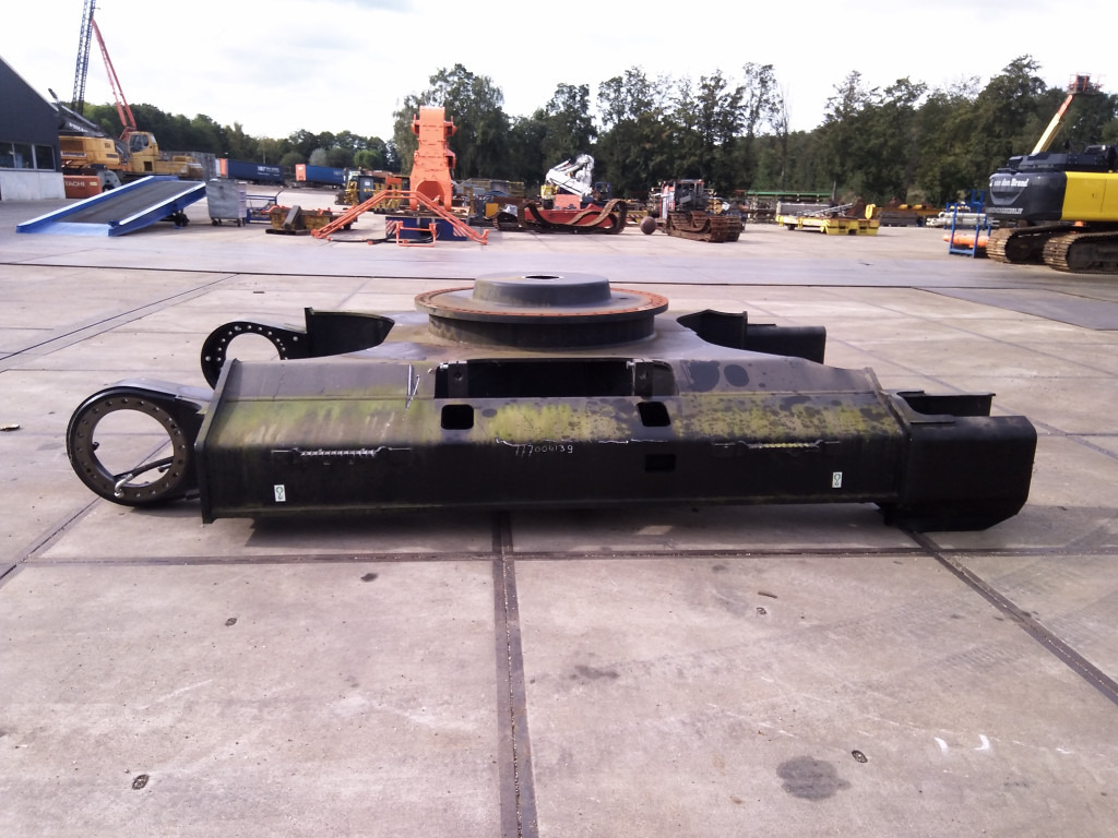 Caterpillar 336F - - Undercarriage parts for Crawler excavator: picture 1 Caterpillar 336F - - Undercarriage parts for Crawler excavator: picture 1