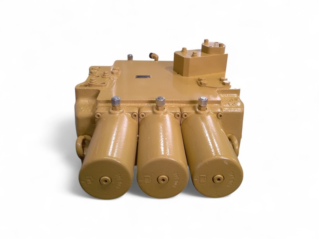 Caterpillar 4370753 - M8-1468-00/3M8-35 - Hydraulic valve for Construction machinery: picture 4 Caterpillar 4370753 - M8-1468-00/3M8-35 - Hydraulic valve for Construction machinery: picture 4