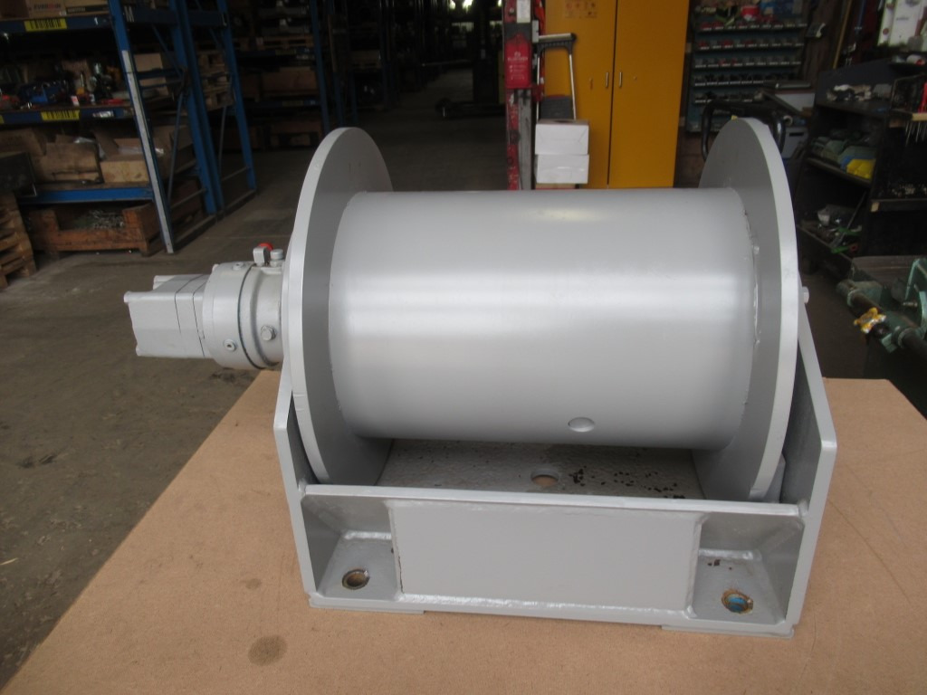 Emoe machine Fabr MC305H - - Winch for Construction machinery: picture 1 Emoe machine Fabr MC305H - - Winch for Construction machinery: picture 1