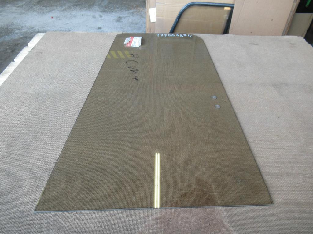 Hitachi 4448309 - - Window and parts for Construction machinery: picture 1 Hitachi 4448309 - - Window and parts for Construction machinery: picture 1