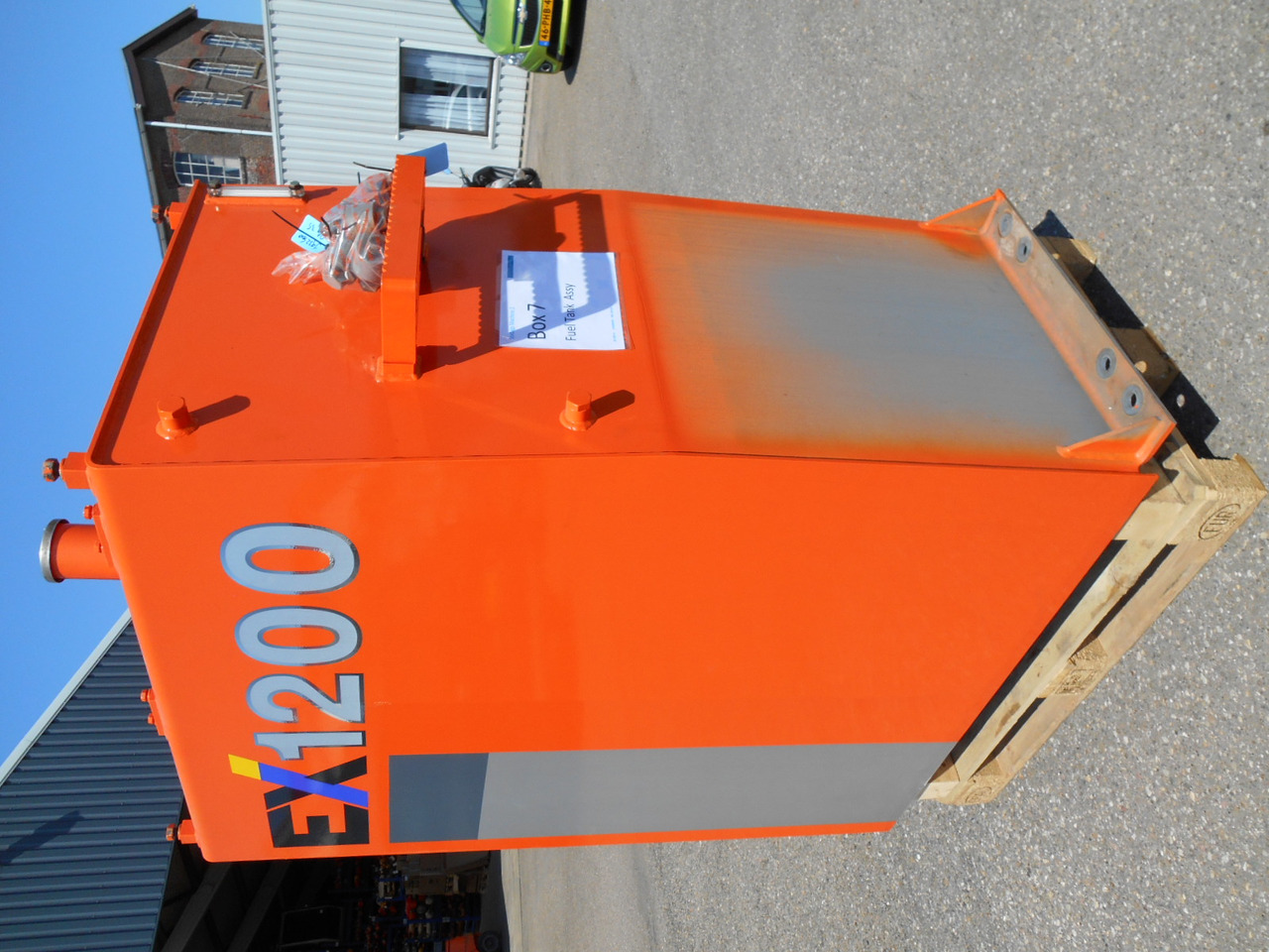 Hitachi EX1200-6 - 9278777 - Fuel tank for Construction machinery: picture 1 Hitachi EX1200-6 - 9278777 - Fuel tank for Construction machinery: picture 1