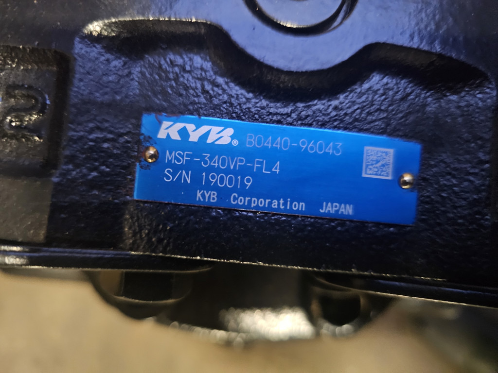 Hitachi YA00085173 - 4637796 - Hydraulic motor for Construction machinery: picture 5 Hitachi YA00085173 - 4637796 - Hydraulic motor for Construction machinery: picture 5