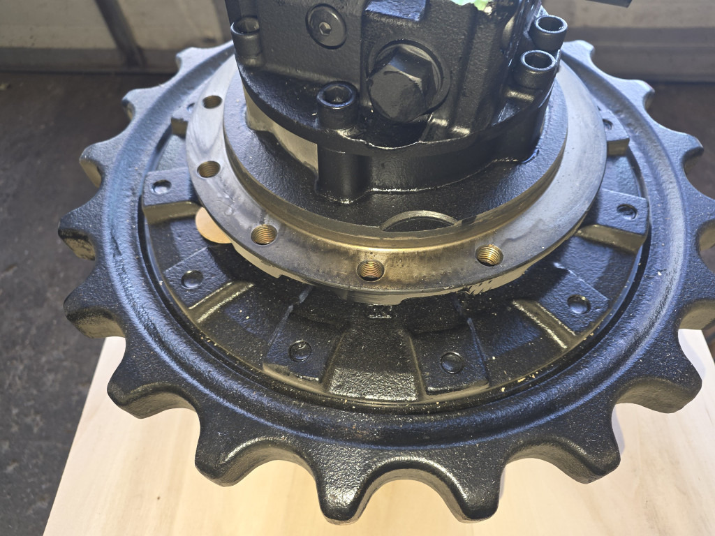 Hitachi YD60000921 - 4448342 - Final drive for Construction machinery: picture 2 Hitachi YD60000921 - 4448342 - Final drive for Construction machinery: picture 2