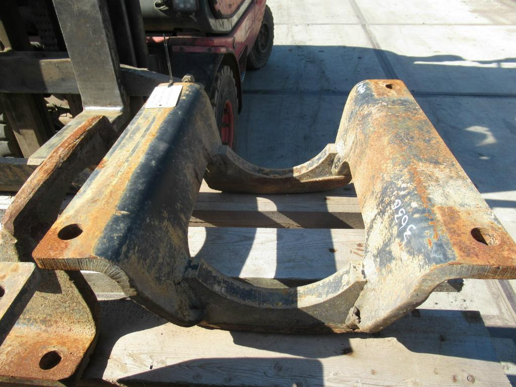 Hyundai 81EH-30010 - Track for Crawler excavator: picture 1 Hyundai 81EH-30010 - Track for Crawler excavator: picture 1