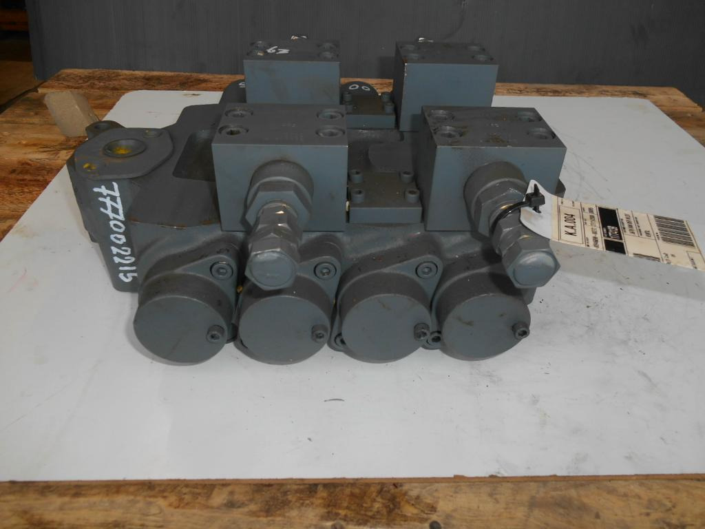 New Holland 1774139 - Hydraulic valve for Construction machinery: picture 3 New Holland 1774139 - Hydraulic valve for Construction machinery: picture 3