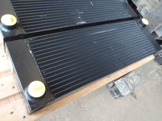 New Holland 5113771000 - 6911814 - Oil cooler for Construction machinery: picture 1 New Holland 5113771000 - 6911814 - Oil cooler for Construction machinery: picture 1