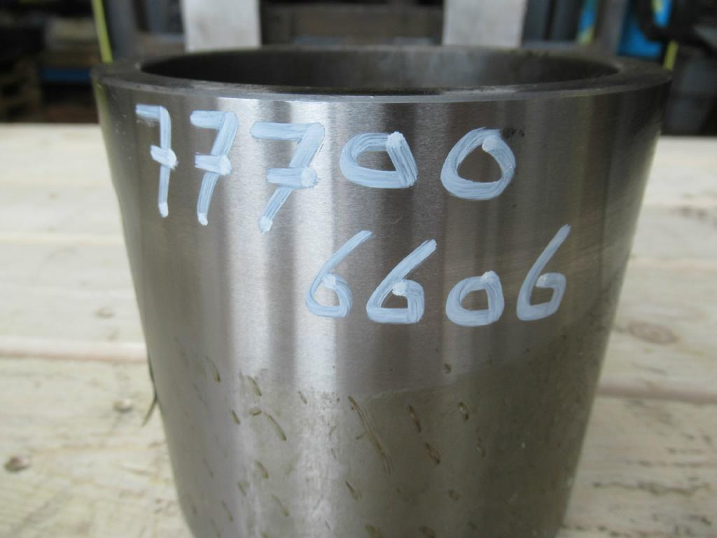 New Holland 71430028 - Piston/ Ring/ Bushing for Construction machinery: picture 3 New Holland 71430028 - Piston/ Ring/ Bushing for Construction machinery: picture 3