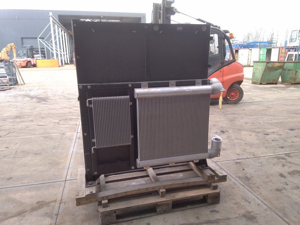 New Holland LS05P00054F1 - Oil cooler for Construction machinery: picture 1 New Holland LS05P00054F1 - Oil cooler for Construction machinery: picture 1