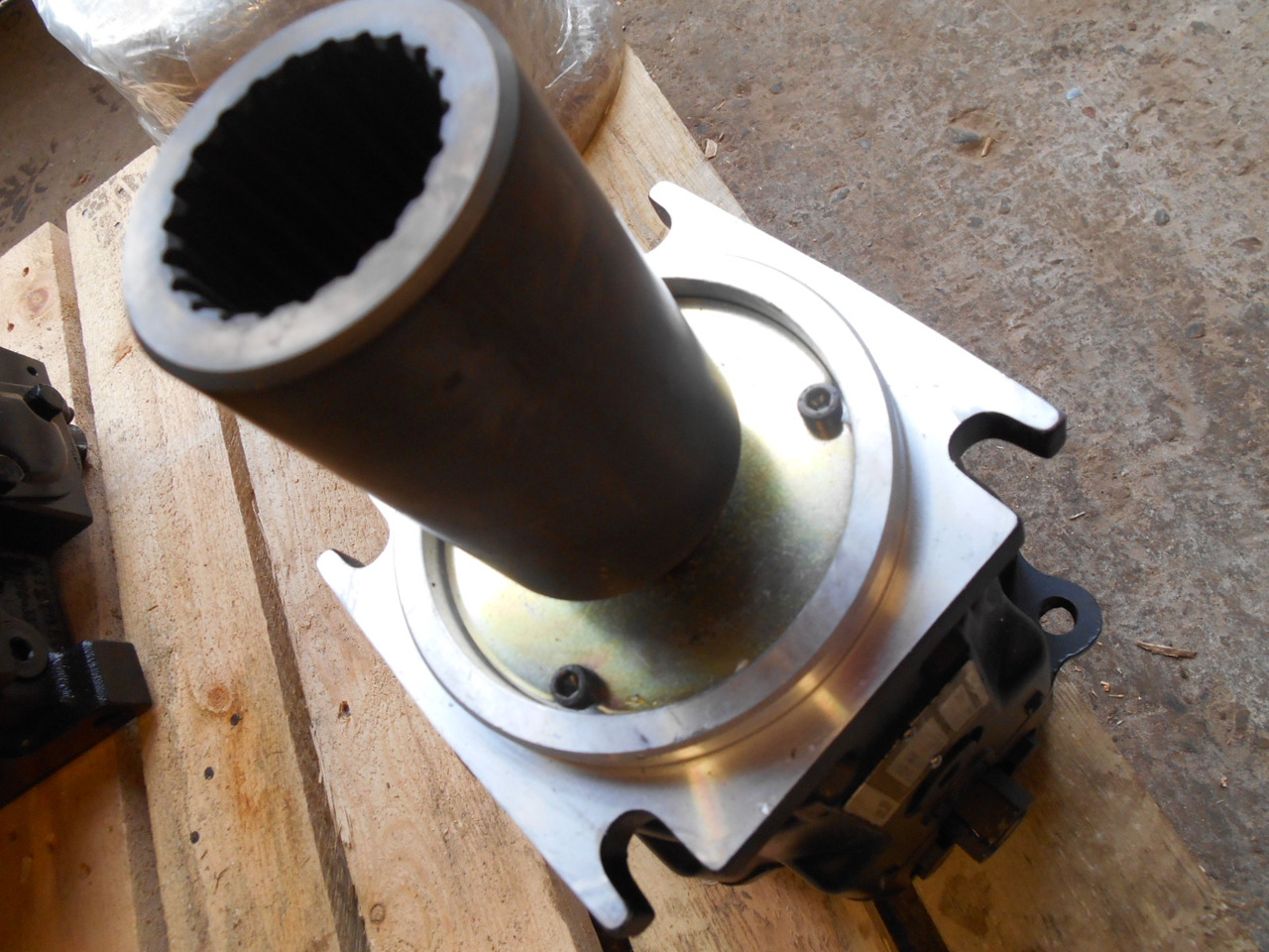 New Holland ND103371 - Hydraulic pump for Construction machinery: picture 5 New Holland ND103371 - Hydraulic pump for Construction machinery: picture 5