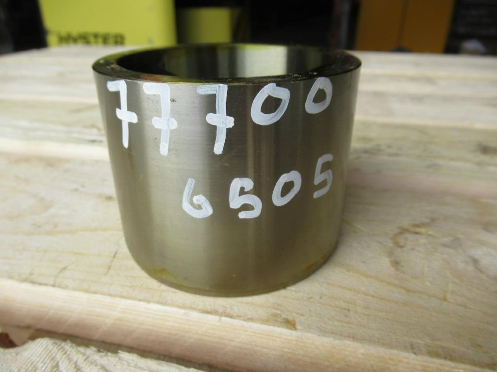 New Holland YN12B01079P1 - Piston/ Ring/ Bushing for Construction machinery: picture 3 New Holland YN12B01079P1 - Piston/ Ring/ Bushing for Construction machinery: picture 3