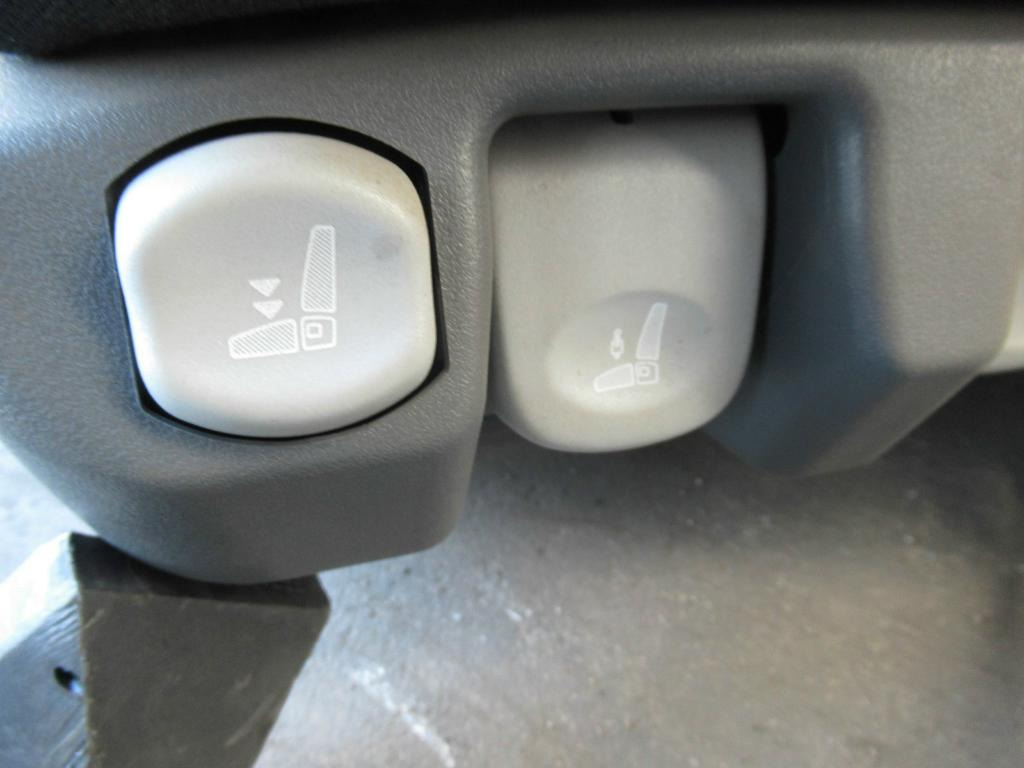 O&K - Seat for Construction machinery: picture 4 O&K - Seat for Construction machinery: picture 4