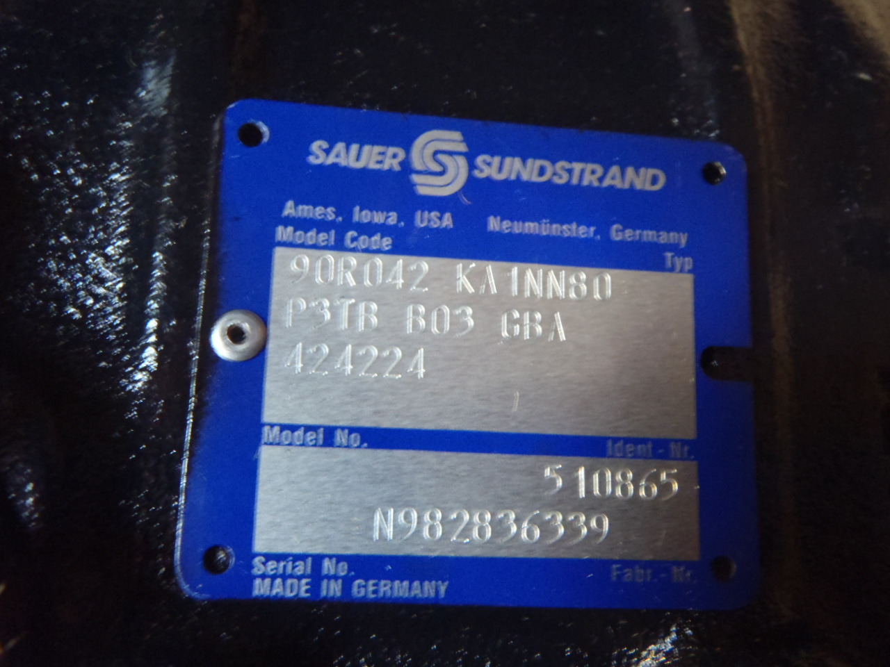 Sauer Sundstrand 90R042 KA1NN80 - - Hydraulic pump for Construction machinery: picture 3 Sauer Sundstrand 90R042 KA1NN80 - - Hydraulic pump for Construction machinery: picture 3