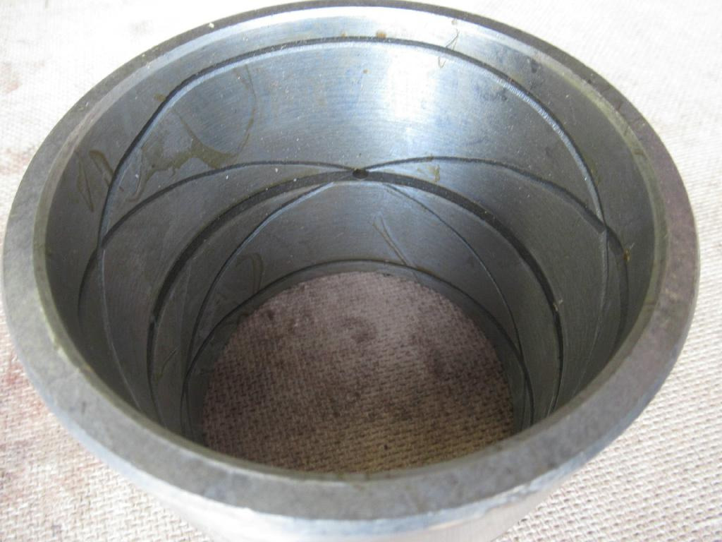 Volvo D out - Height 125x113,5 - - Piston/ Ring/ Bushing for Construction machinery: picture 2 Volvo D out - Height 125x113,5 - - Piston/ Ring/ Bushing for Construction machinery: picture 2