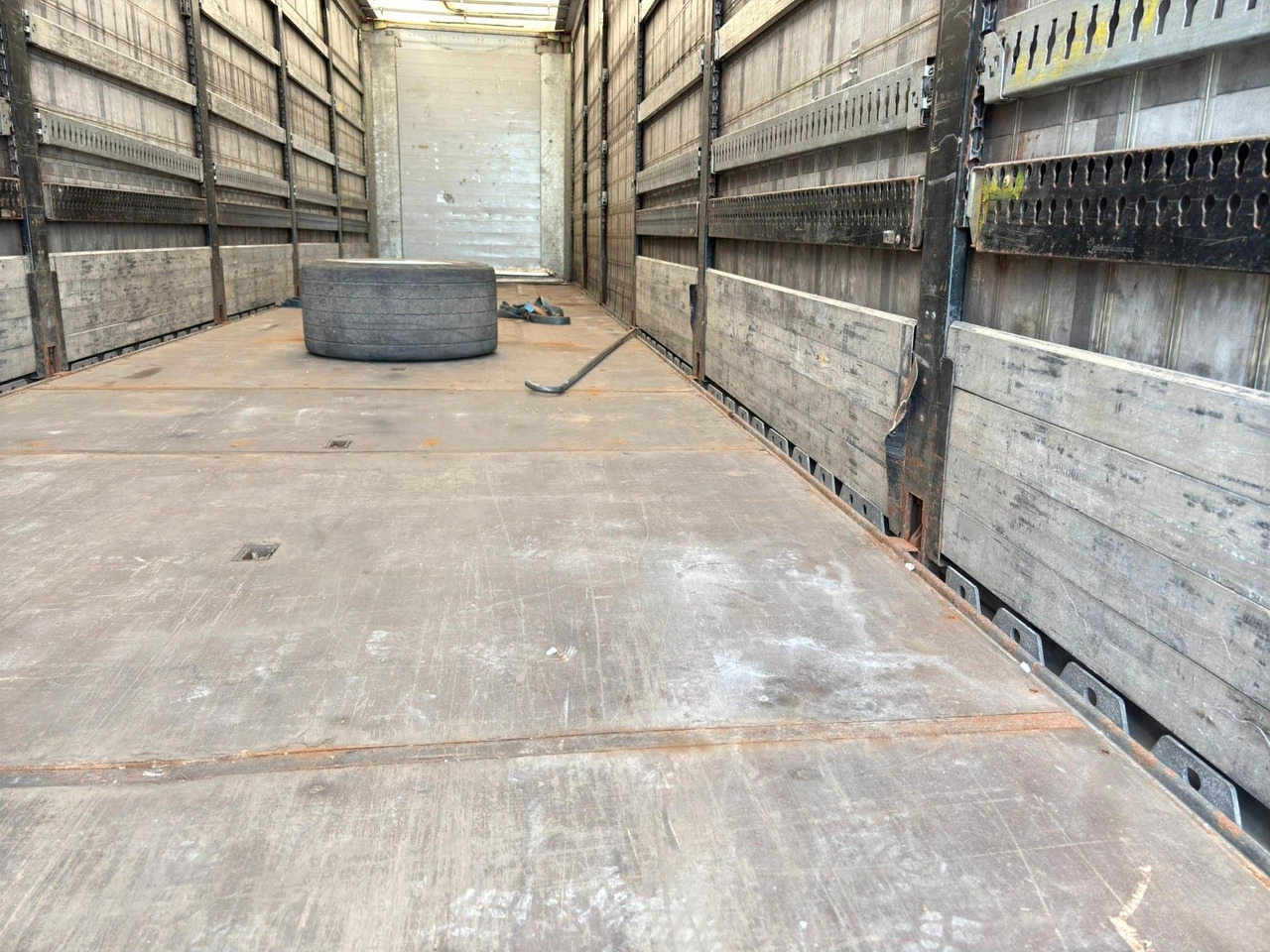 Curtainsider semi-trailer Fliegl SDS 380 01: picture 12 Curtainsider semi-trailer Fliegl SDS 380 01: picture 12