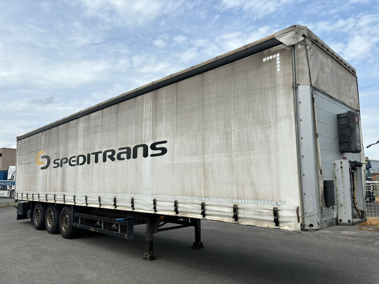 SCHMITZ SCS 24/L - Curtainsider semi-trailer: picture 3 SCHMITZ SCS 24/L - Curtainsider semi-trailer: picture 3