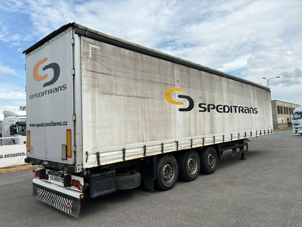 SCHMITZ SCS 24/L - Curtainsider semi-trailer: picture 4 SCHMITZ SCS 24/L - Curtainsider semi-trailer: picture 4